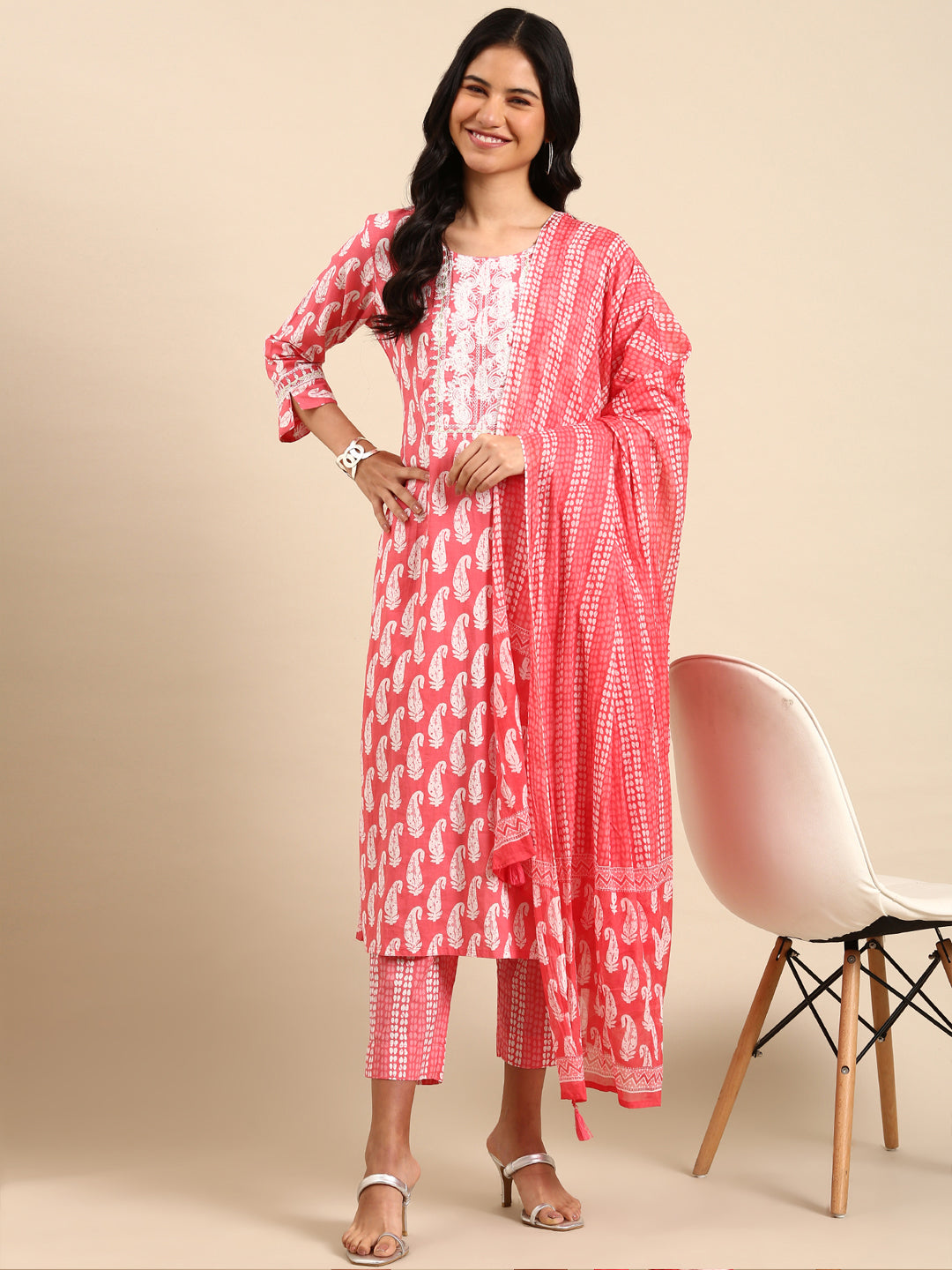 Women Paisley Pink Straight Kurta Set with Dupatta