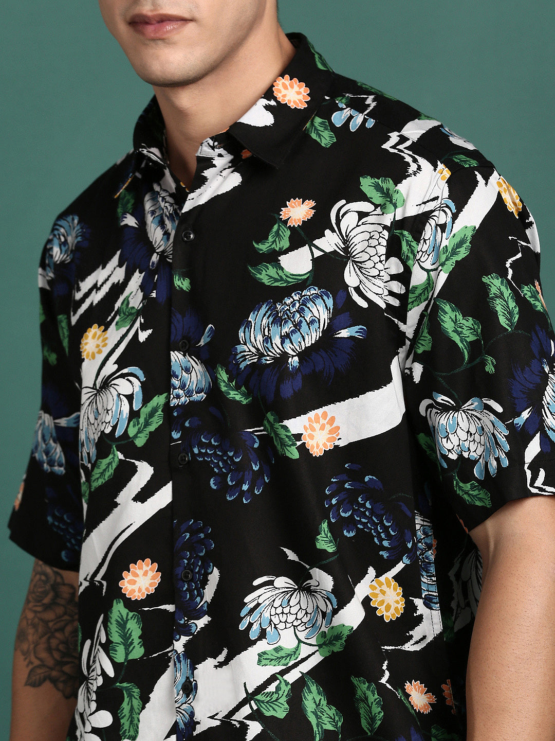 Men Floral Black Slim Fit Shirt