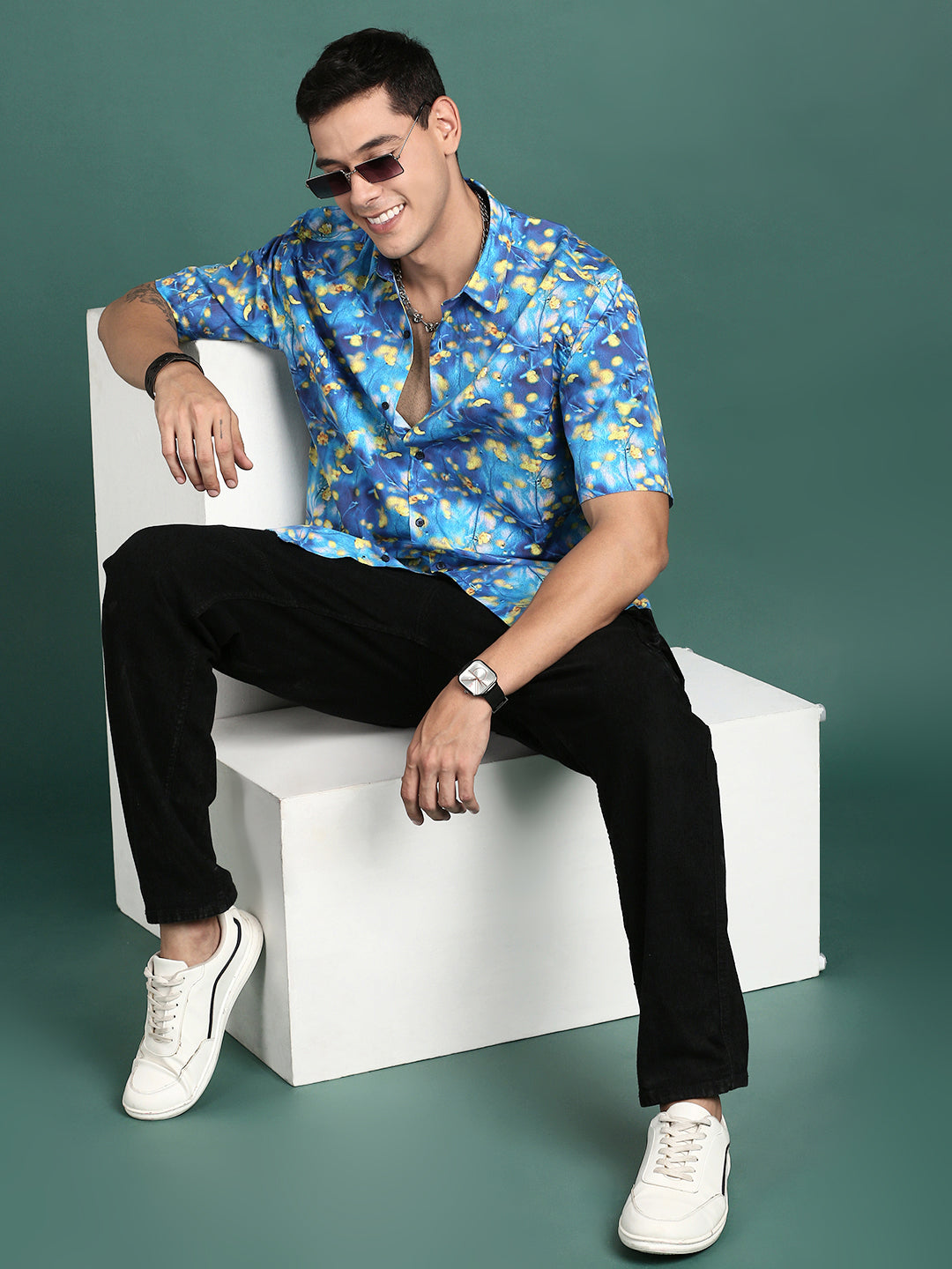 Men Abstract Blue Slim Fit Shirt