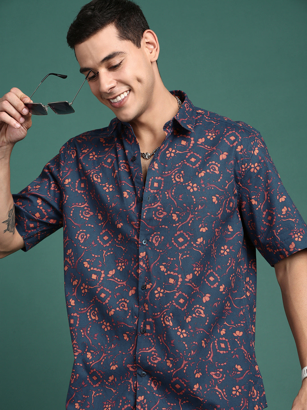 Men Floral Navy Blue Slim Fit Shirt