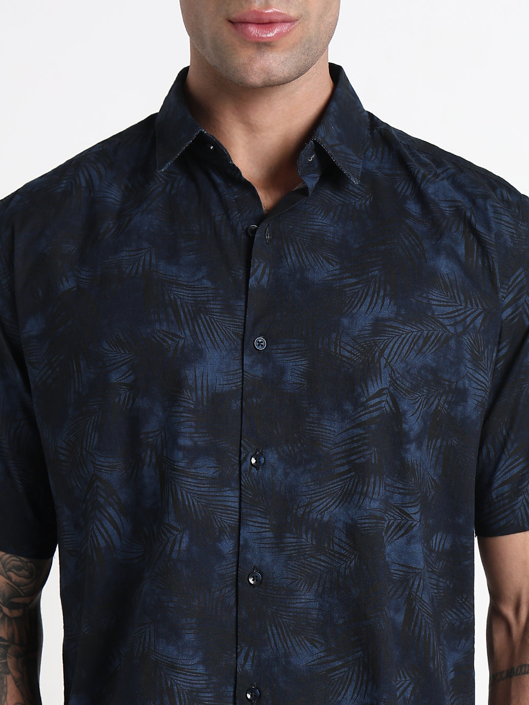 Men's Navy Blue Floral Spread Collar Slim Fit Shirt