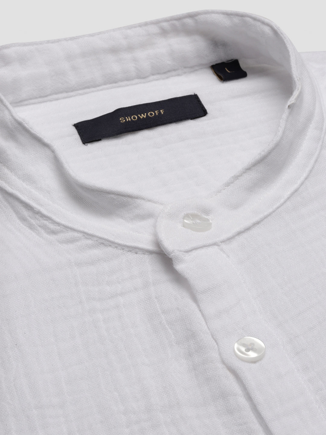 Men Spread Collar Solid Slim Fit White Shirt