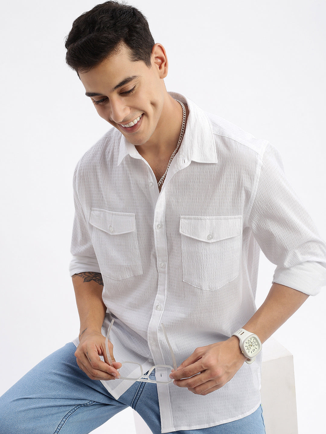 Men Spread Collar Solid Slim Fit White Shirt