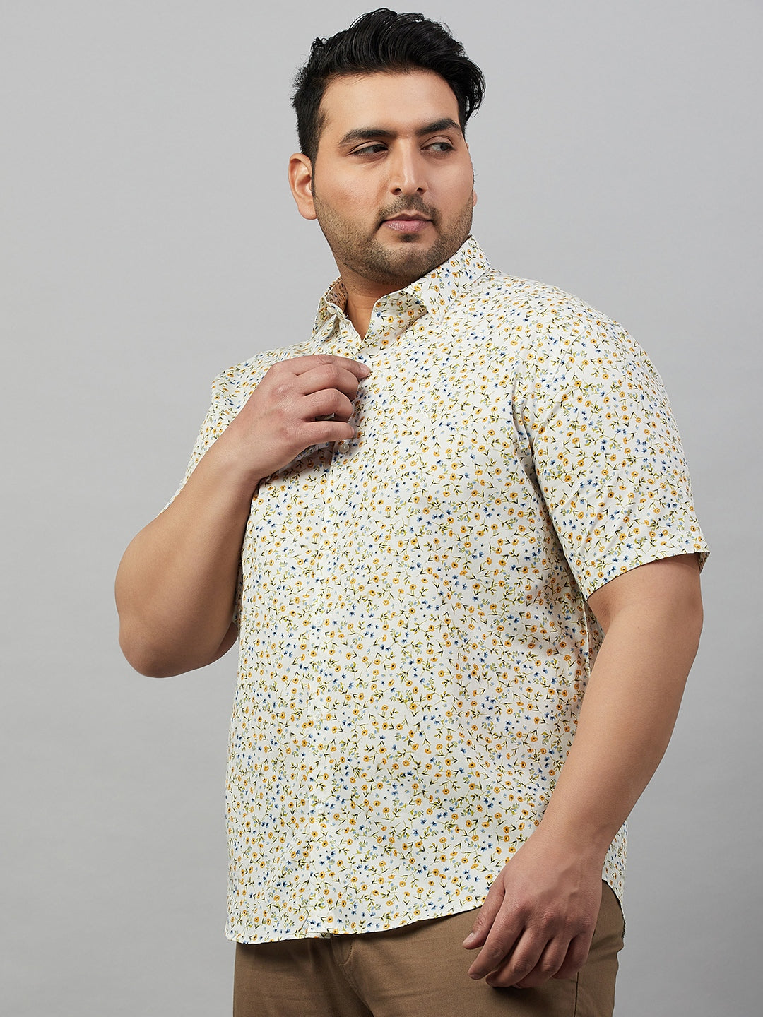 Men's White Premium Spread Collar Floral Printed Cotton Casual Shirt