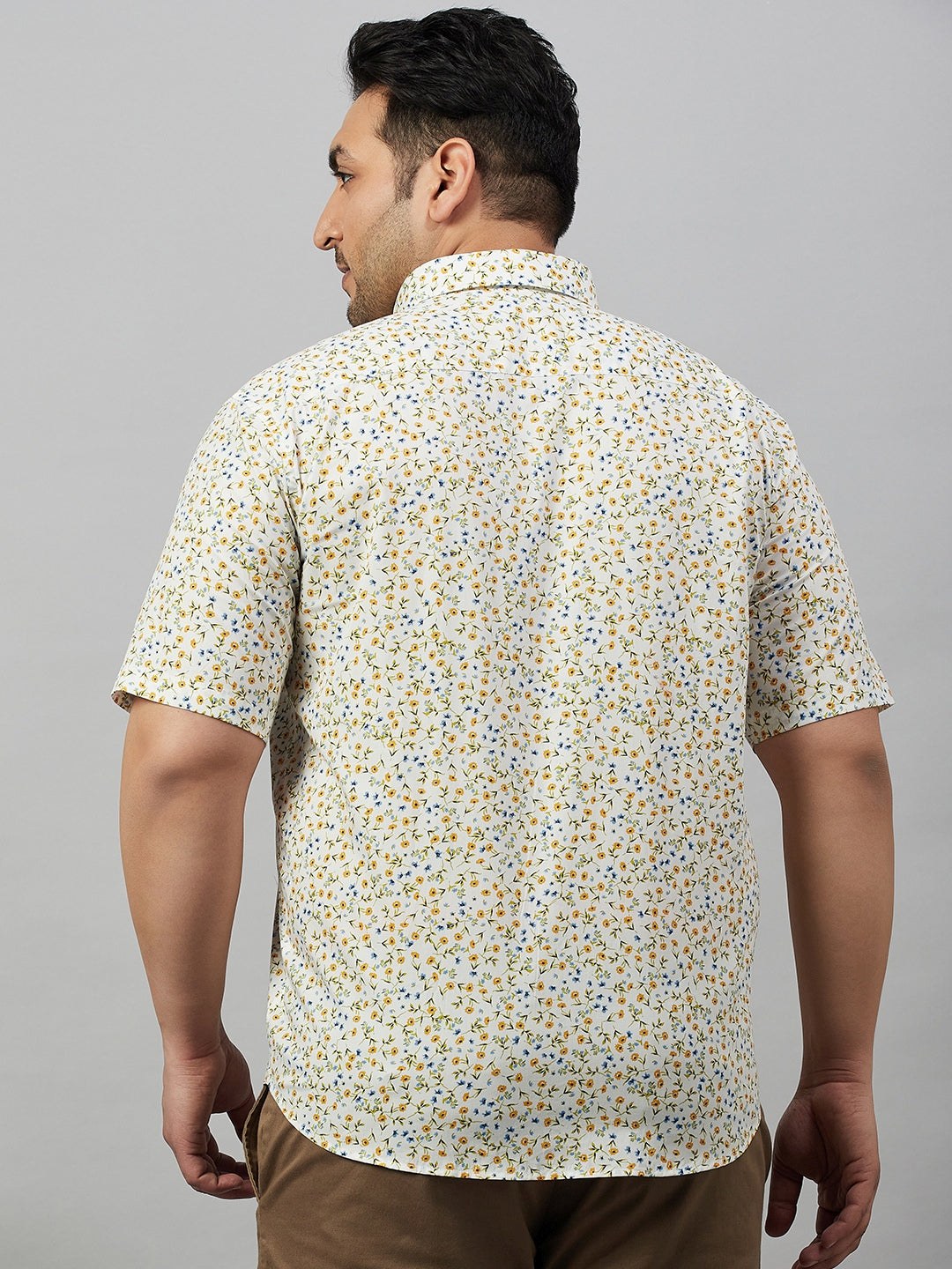 Men's White Premium Spread Collar Floral Printed Cotton Casual Shirt