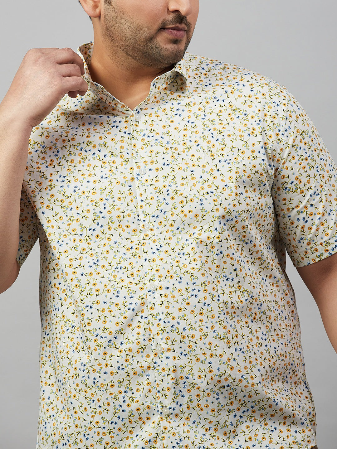 Men's White Premium Spread Collar Floral Printed Cotton Casual Shirt