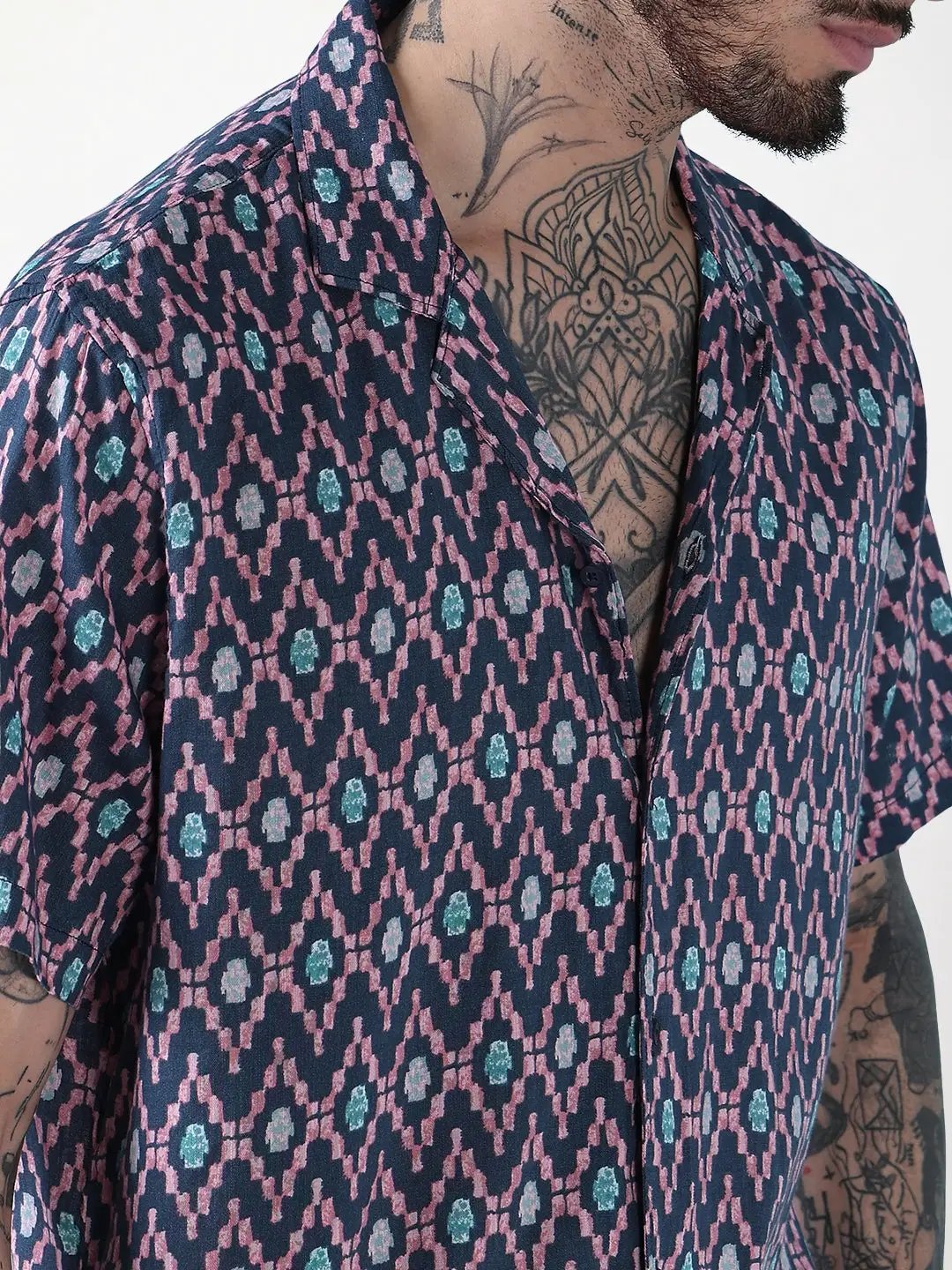 Men's Blue Geometric Cuban Collar Relaxed Fit Shirt - Uncategorized from SHOWOFFFF