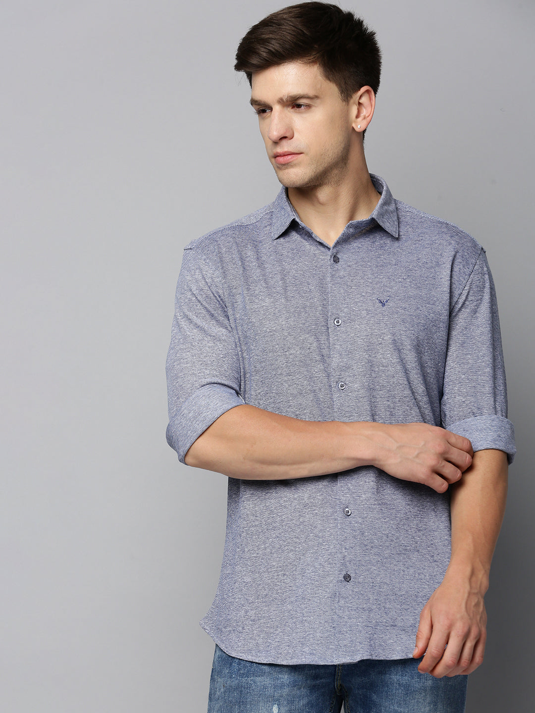 Men's Navy Blue Solid Slim Fit Shirt