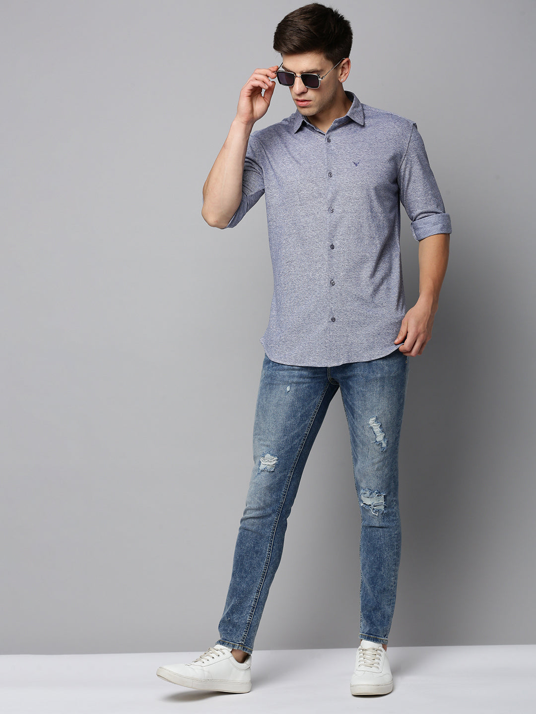 Men's Navy Blue Solid Slim Fit Shirt