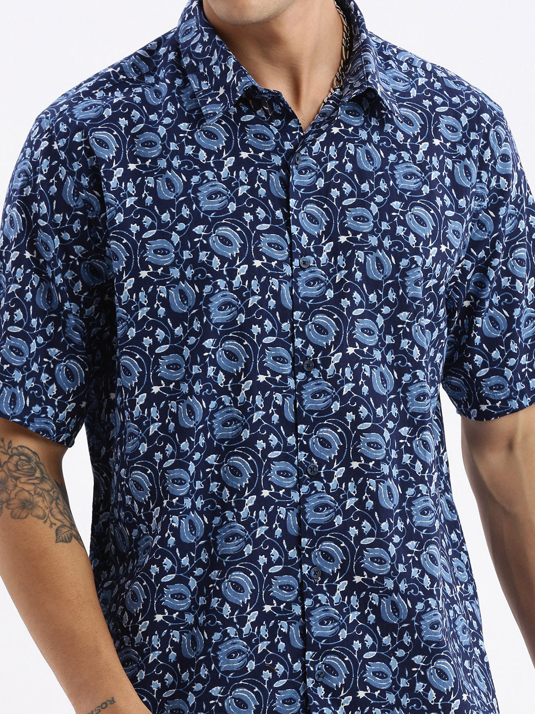 Men Spread Collar Floral Slim Fit Navy Blue Shirt