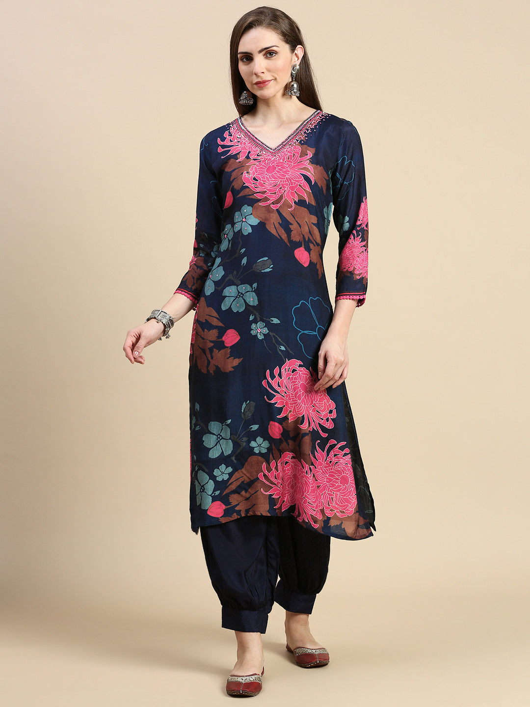 Women Floral Navy Blue A-Line Kurta Set