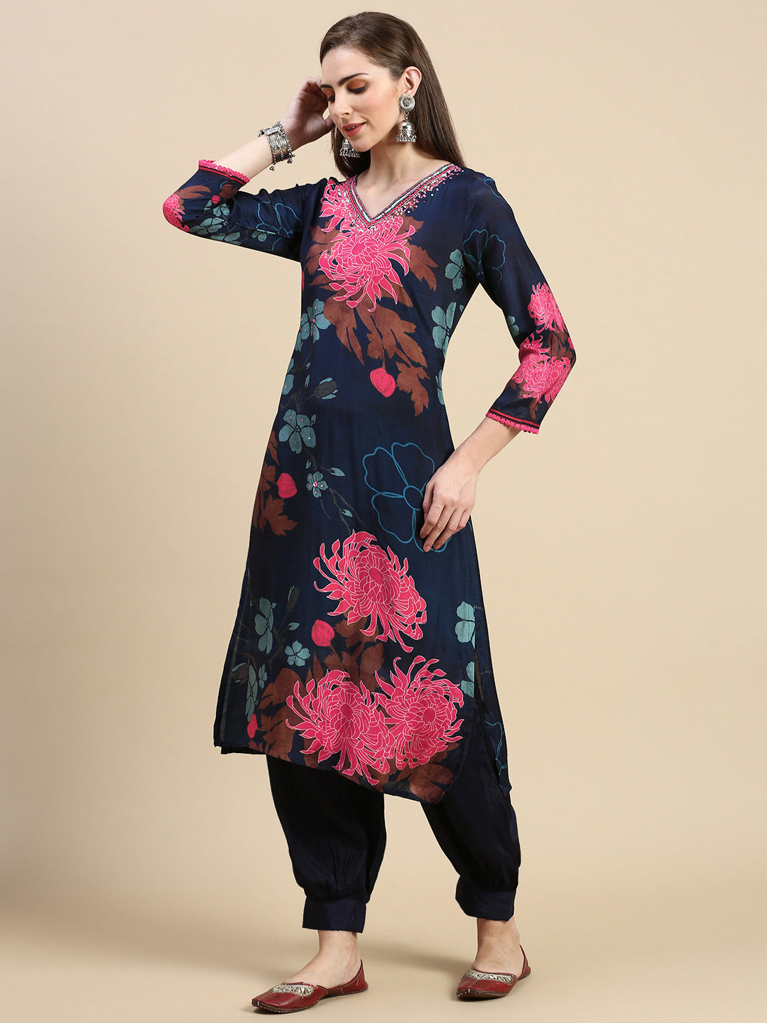 Women Floral Navy Blue A-Line Kurta Set