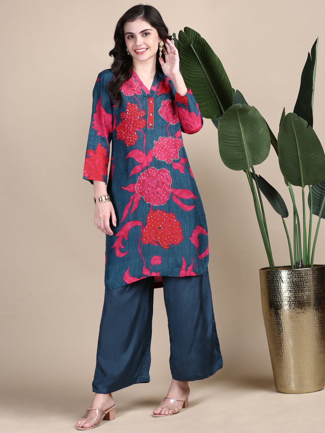 Women Floral Teal Straight Kurta Set