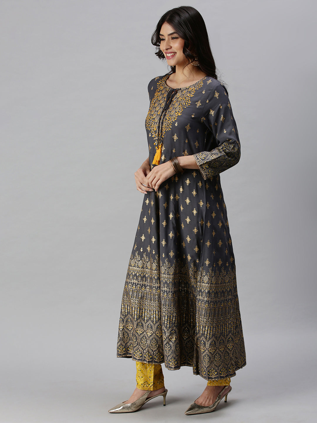 Women Graphic Grey A-Line Kurta Set with Dupatta