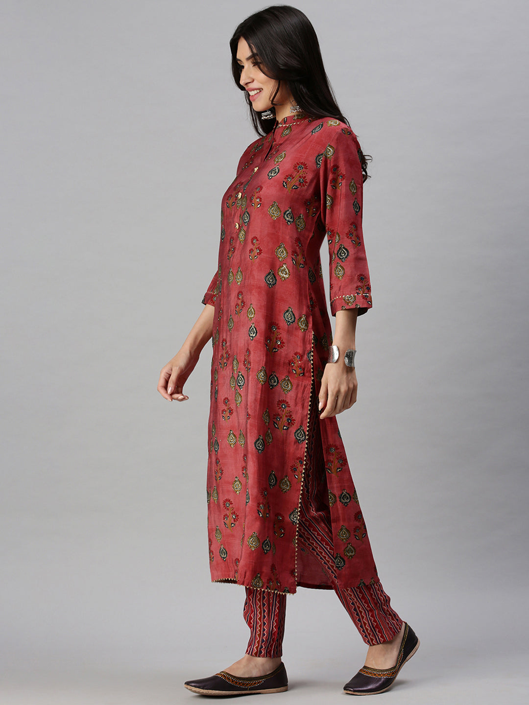 Women Straight Magenta Printed Kurta and Trousers