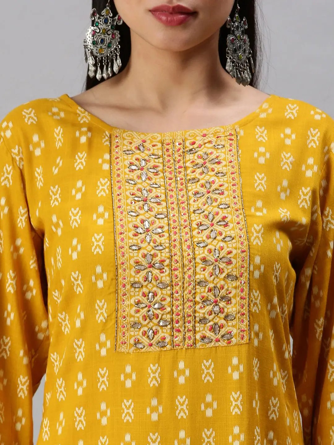 Women's Straight Yellow Printed Kurta and Trousers