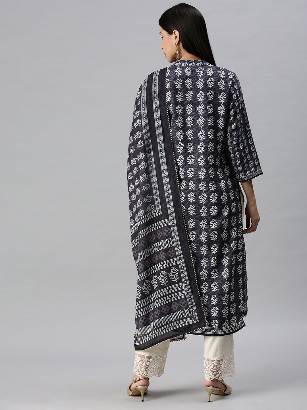 Women Straight Grey Printed Kurta and Trousers