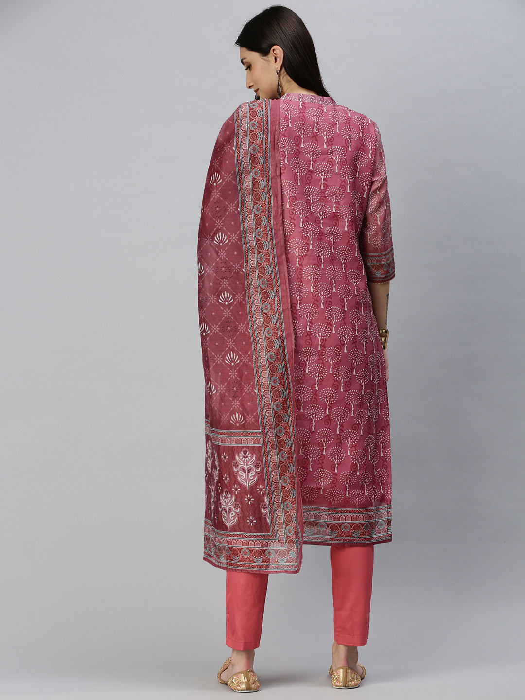 Women Straight Peach Printed Kurta and Trousers Comes with Dupatta