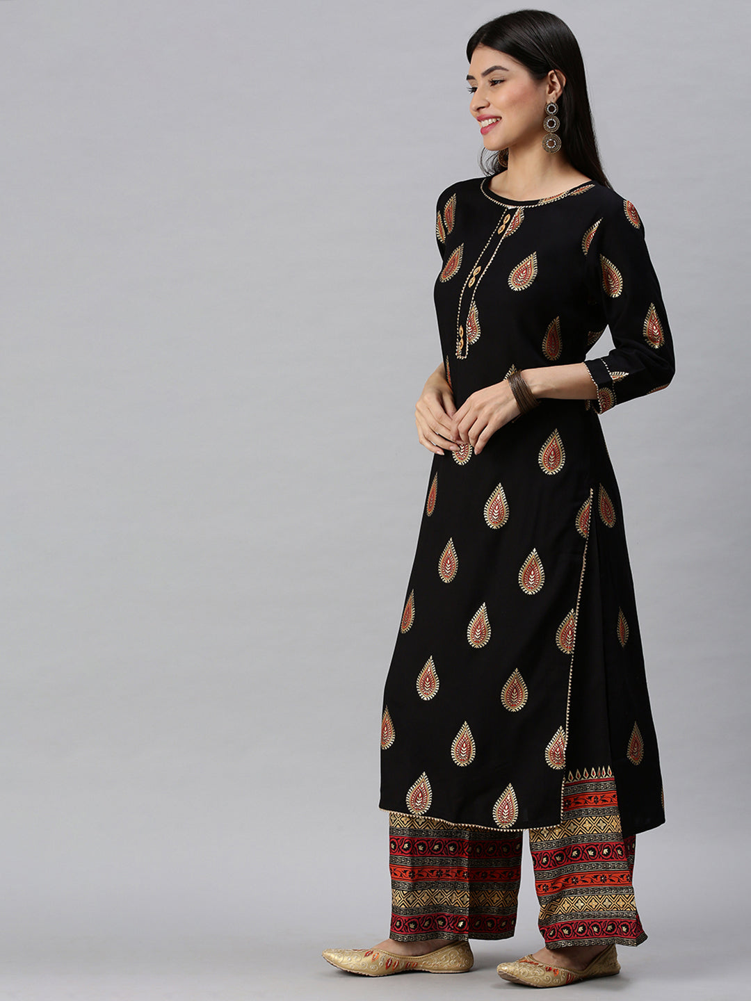 Women Straight Black Printed Kurta and Palazzos