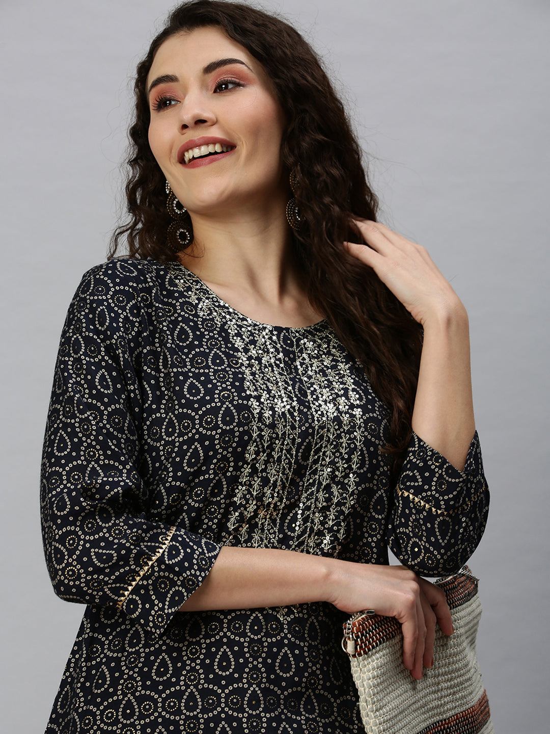 Women's Yoke Design Navy Blue Straight Kurta