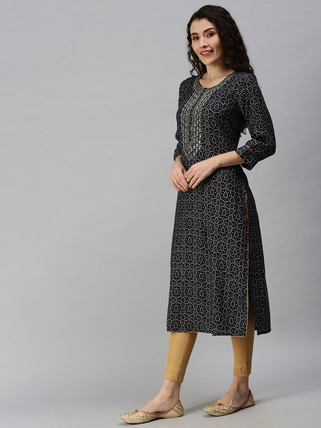 Women's Yoke Design Navy Blue Straight Kurta