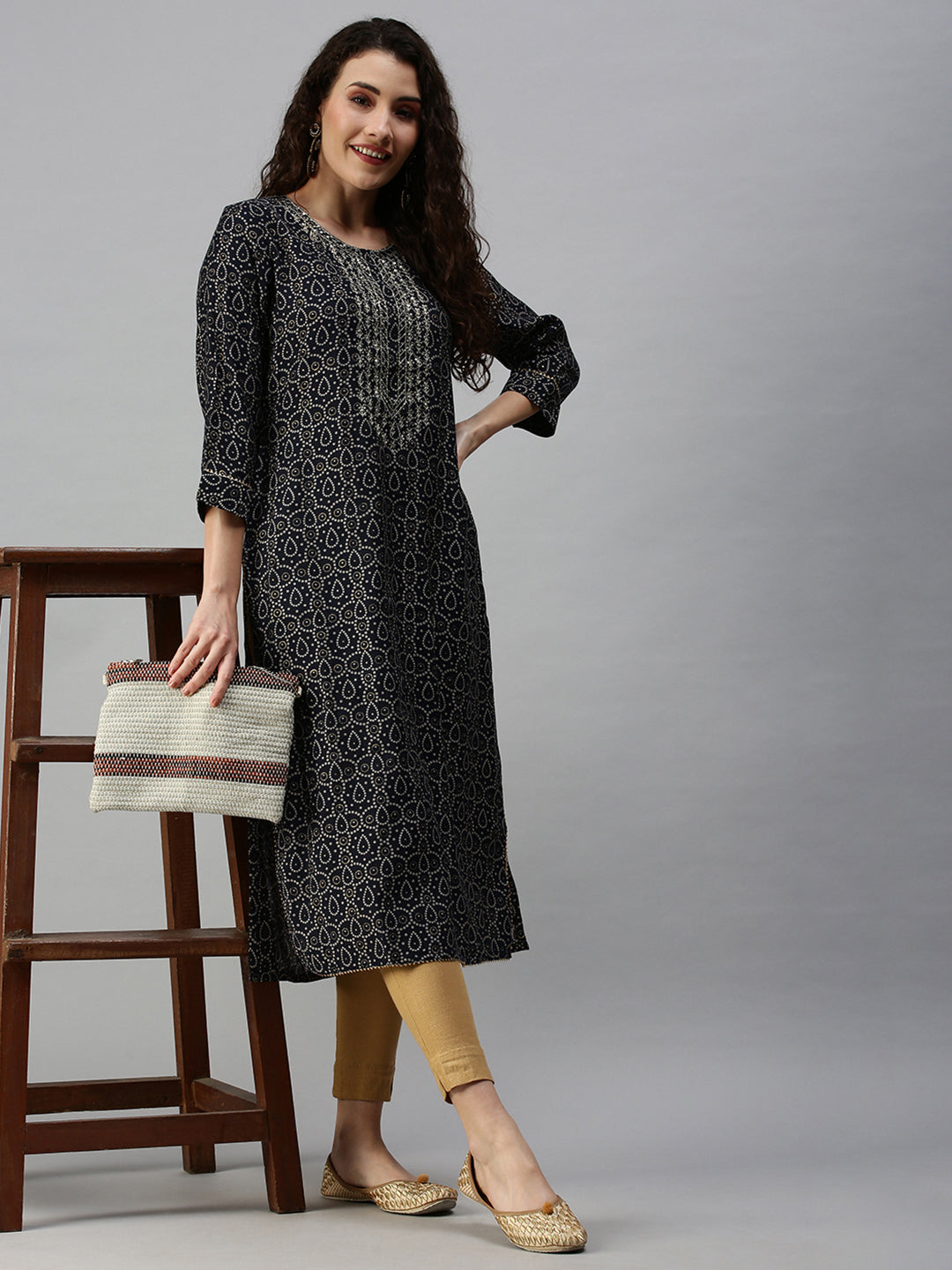 Women's Yoke Design Navy Blue Straight Kurta