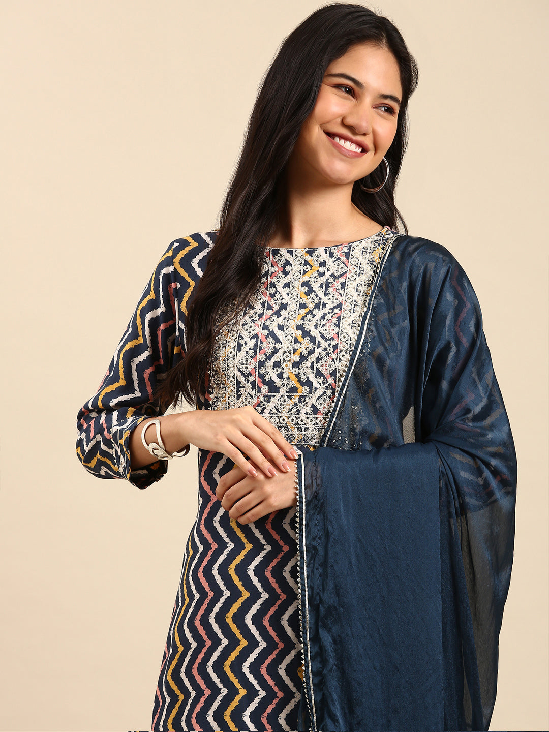 Women Chevron Navy Blue Straight Kurta Set with Dupatta