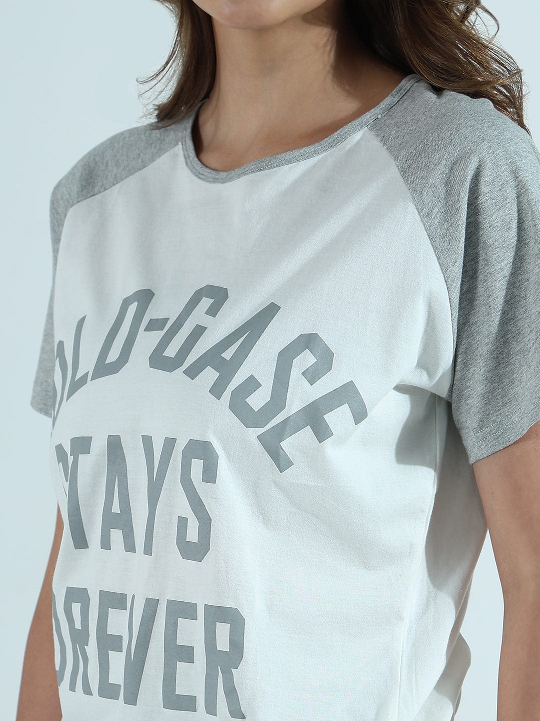 Women's Typography Printed White Relaxed Fit Raglan Sleeves T-Shirt