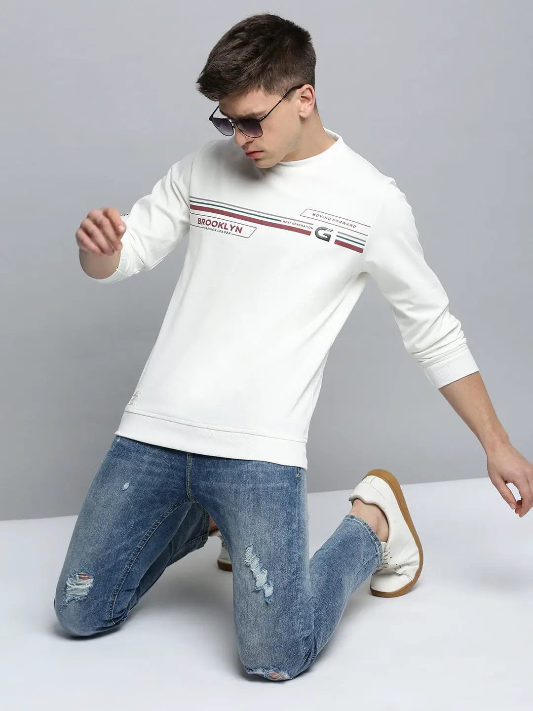 Men's Round Neck Printed White Pullover