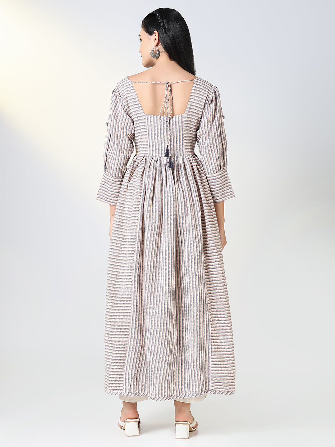 Women Grey Striped Anarkali Kurta