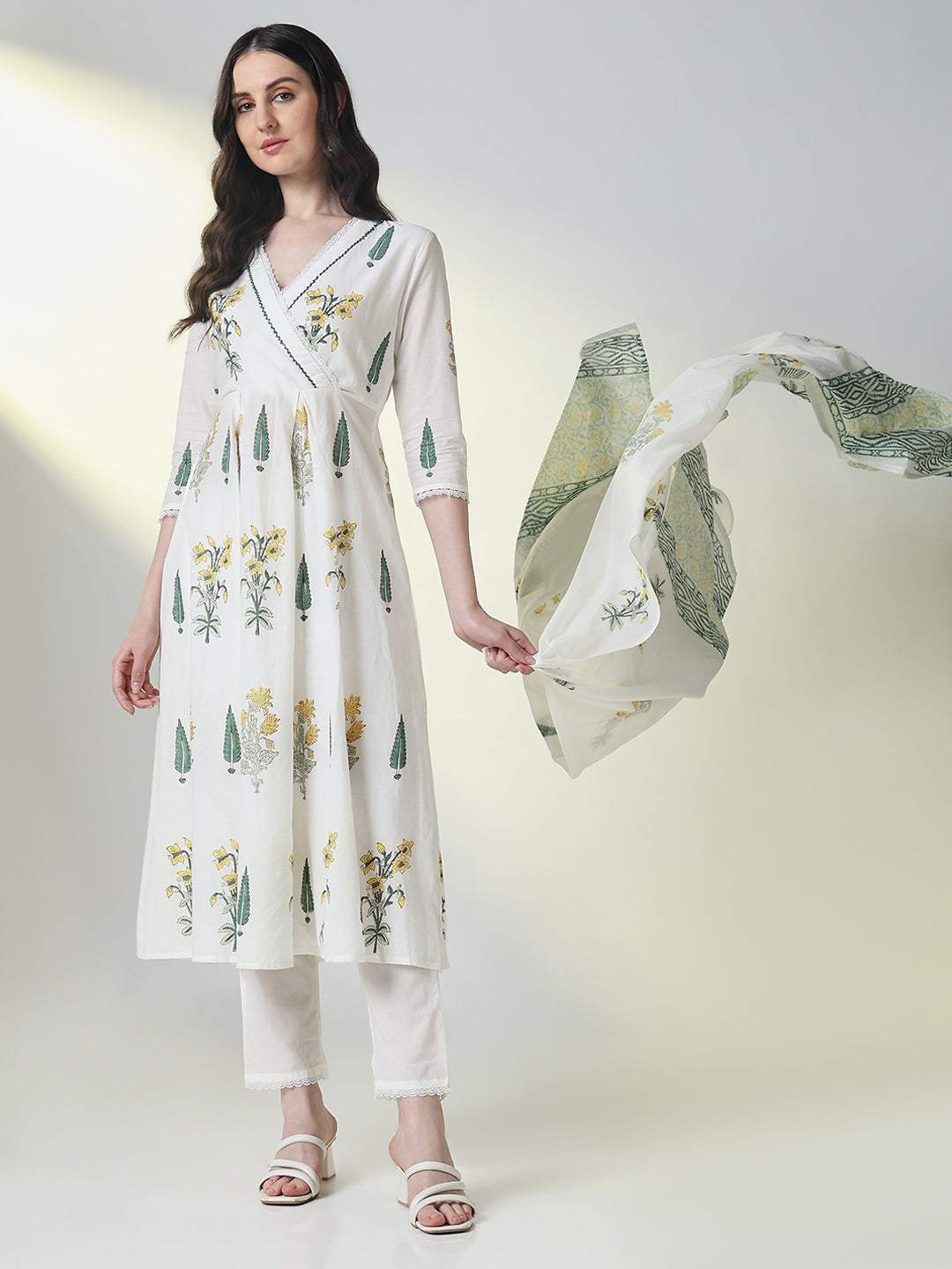 Women White Floral Anarkali Kurta Set with Dupatta