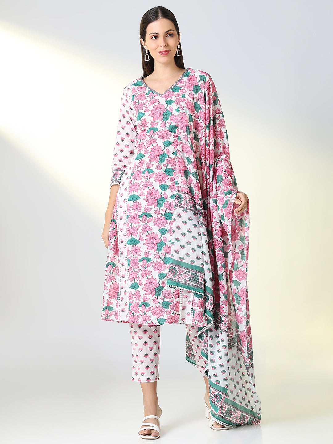 Women White Floral A Line Kurta Set with Dupatta