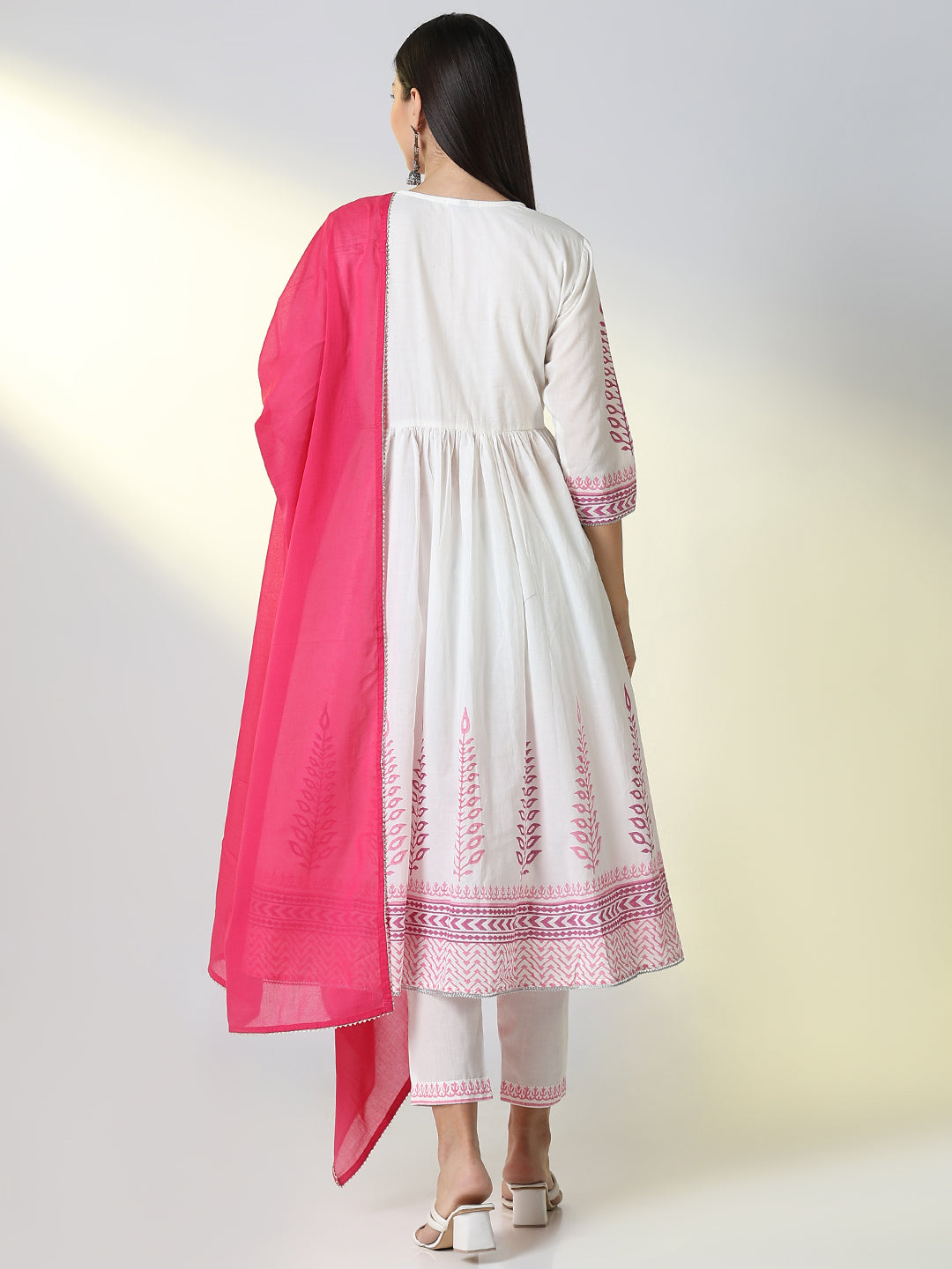 Women White Graphic Anarkali Kurta Set with Dupatta