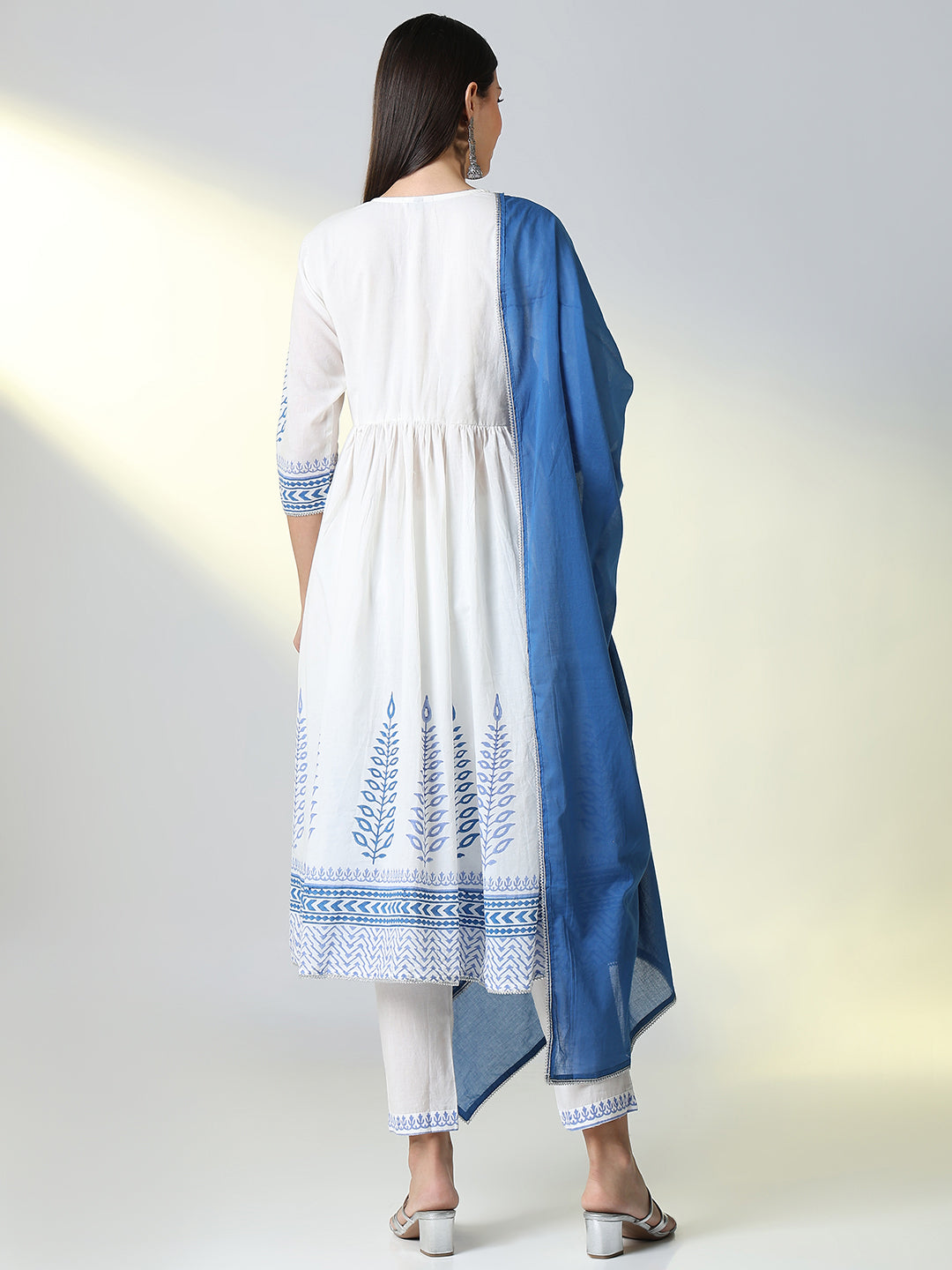 Women White Graphic Anarkali Kurta Set with Dupatta