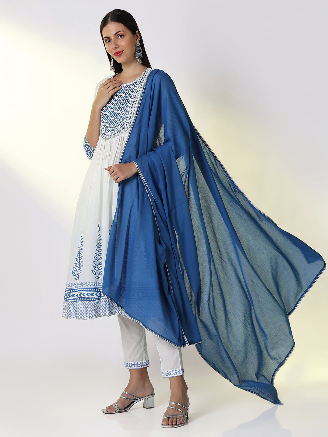 Women White Graphic Anarkali Kurta Set with Dupatta