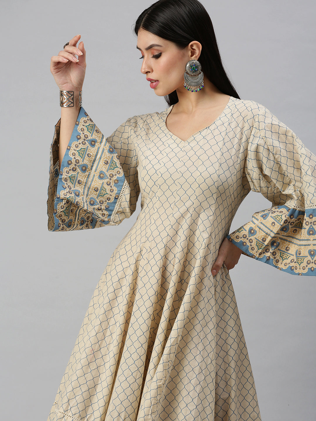 Women V-Neck Geometric Off White Anarkali Kurta