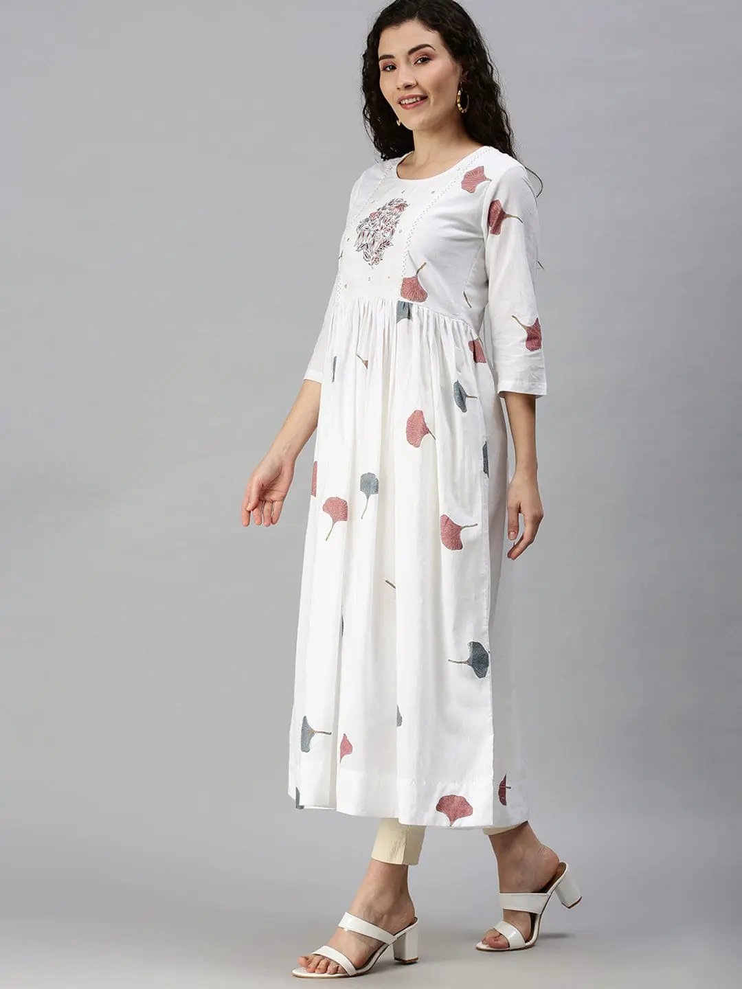 Women's Printed White Anarkali Kurta