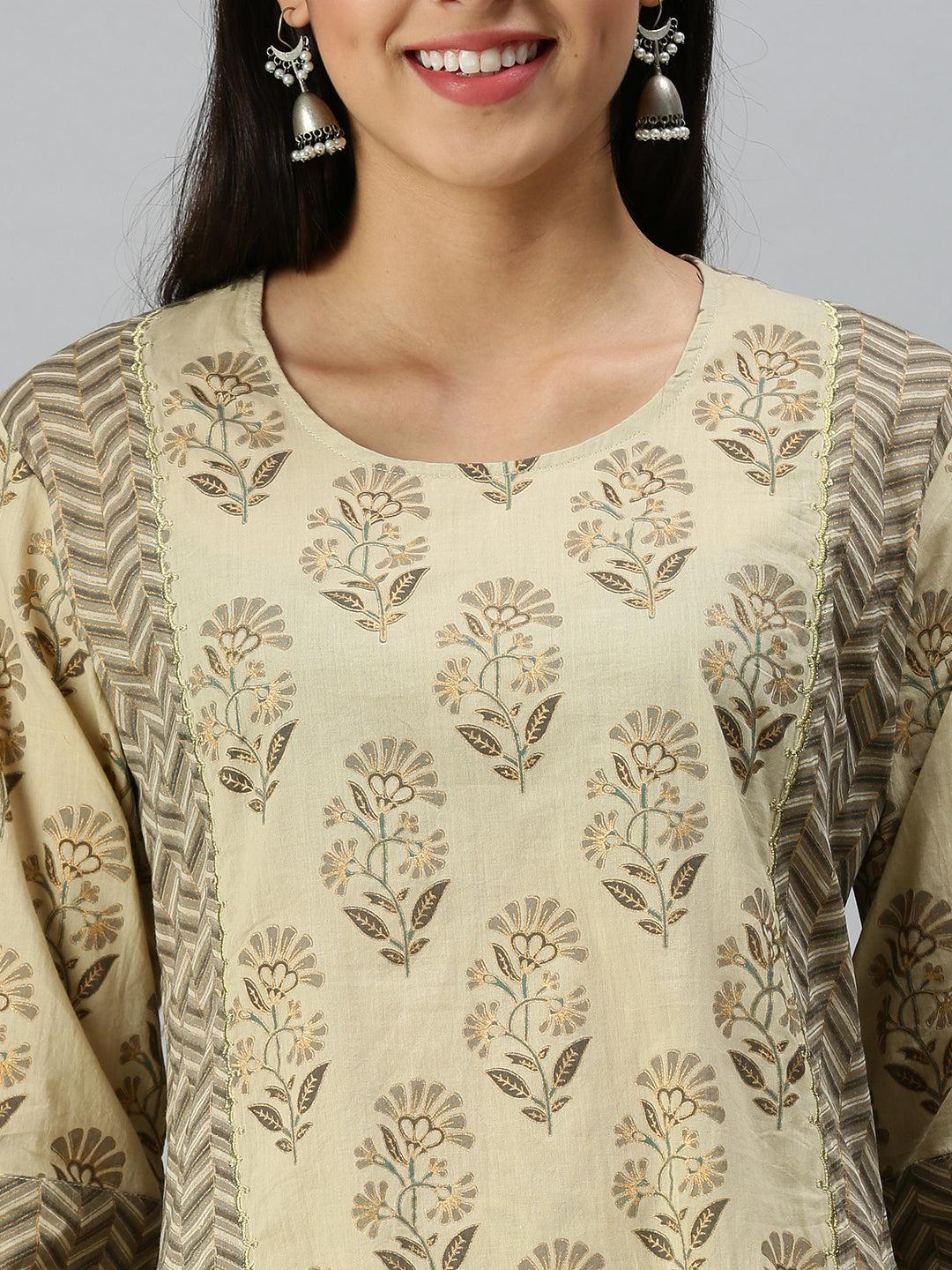 Women Straight Beige Printed Kurta and Trousers