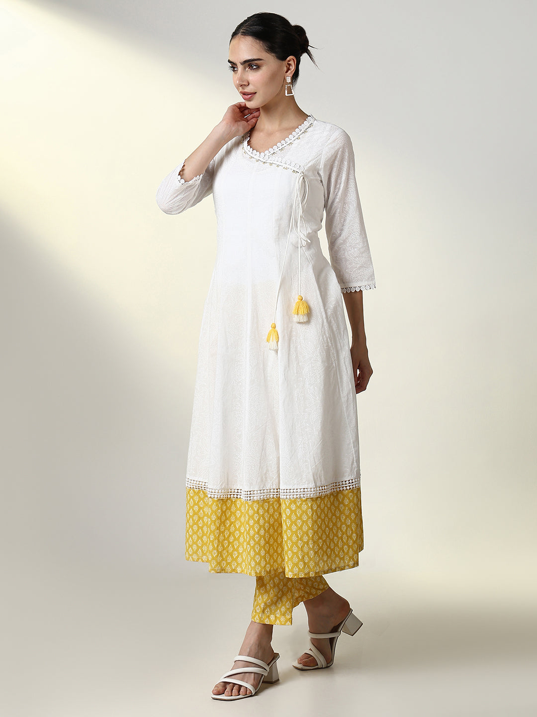 Women Graphic White Anarkali Kurta Set with Dupatta