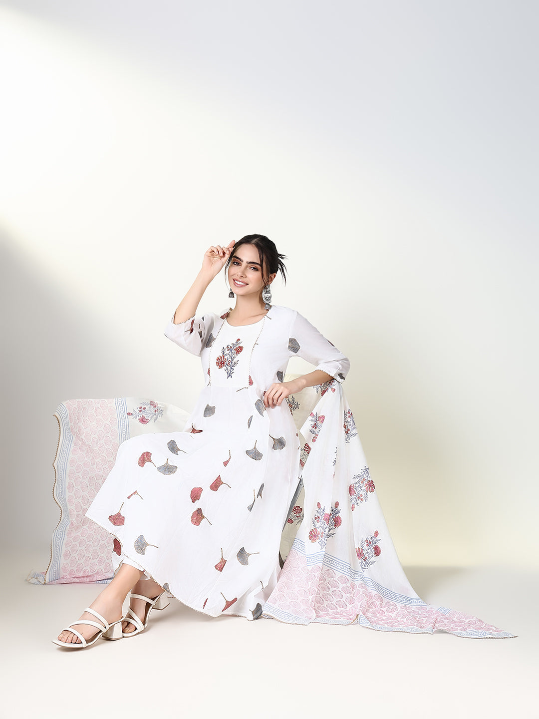 Women Floral White Straight Kurta Set with Dupatta