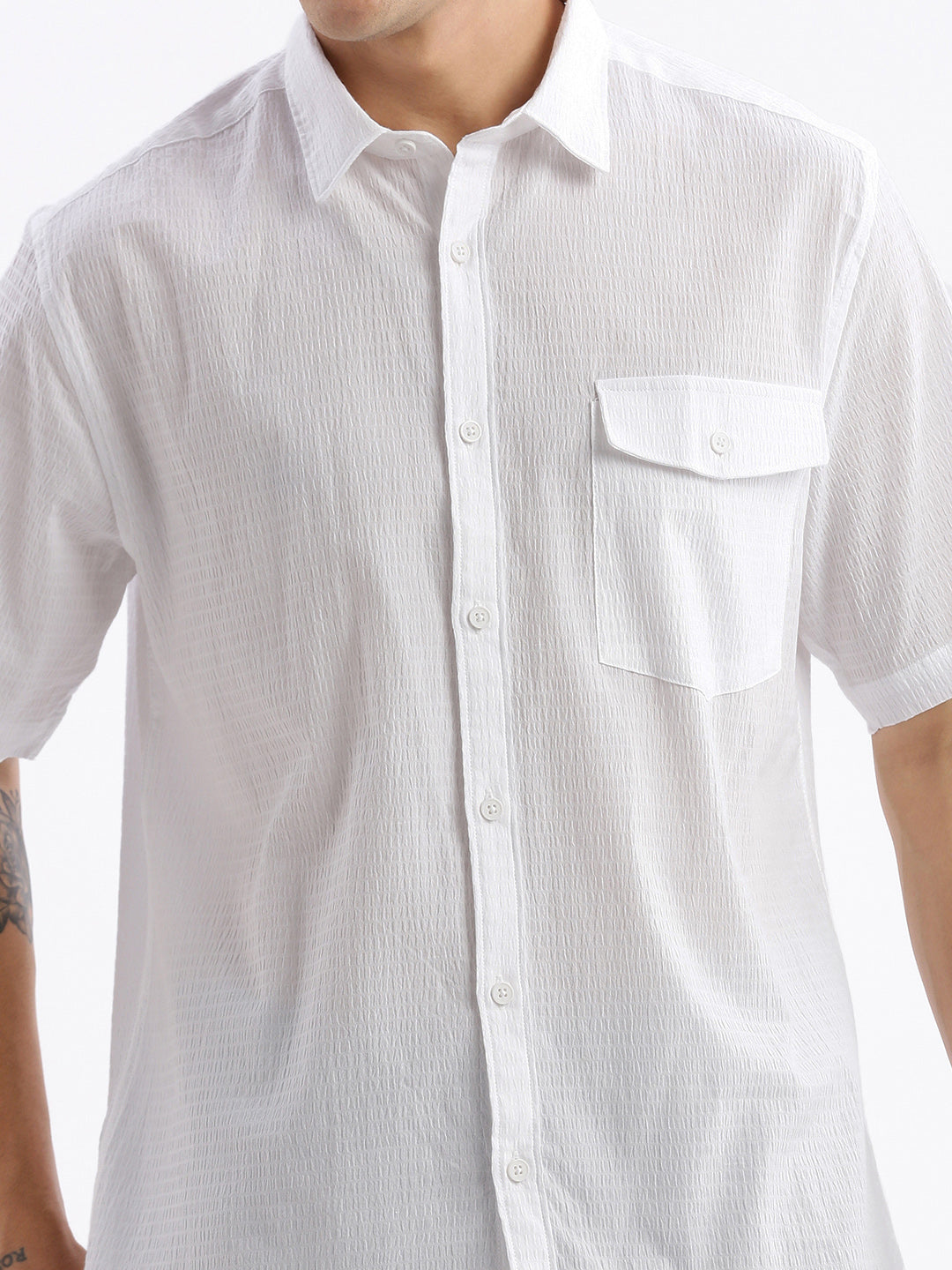 Men Spread Collar Solid Slim Fit White Shirt