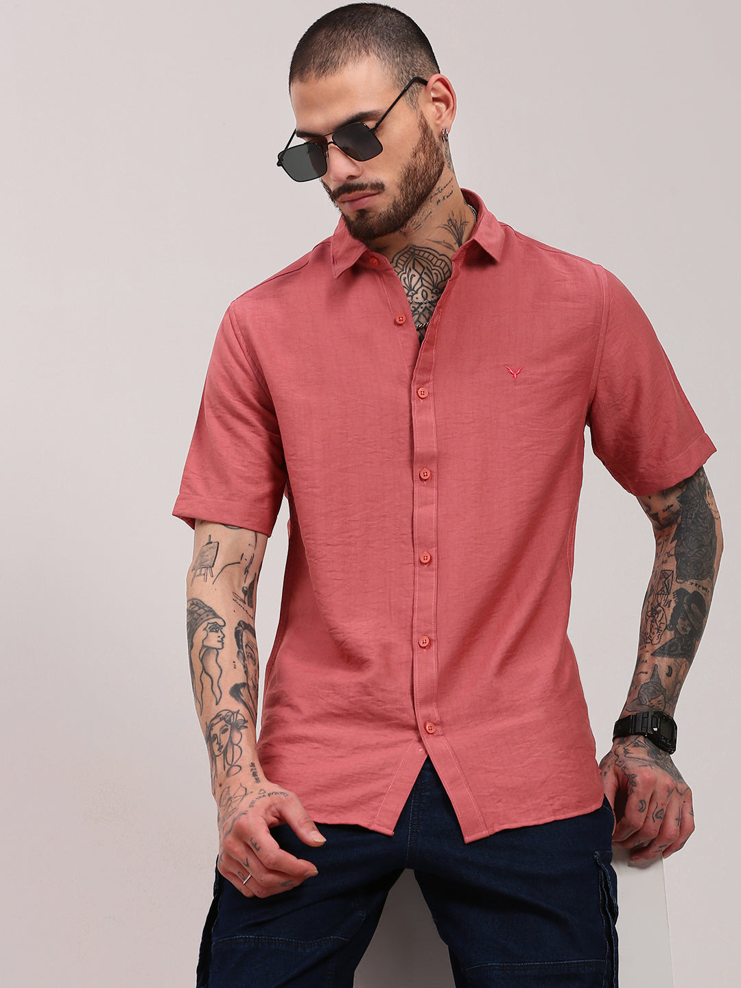 Men Pink Solid Slim Fit Shirt