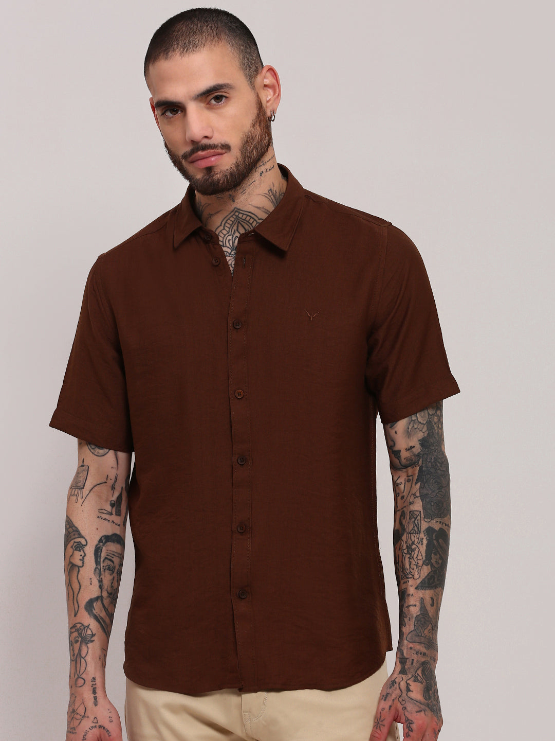 Men Brown Solid Slim Fit Shirt