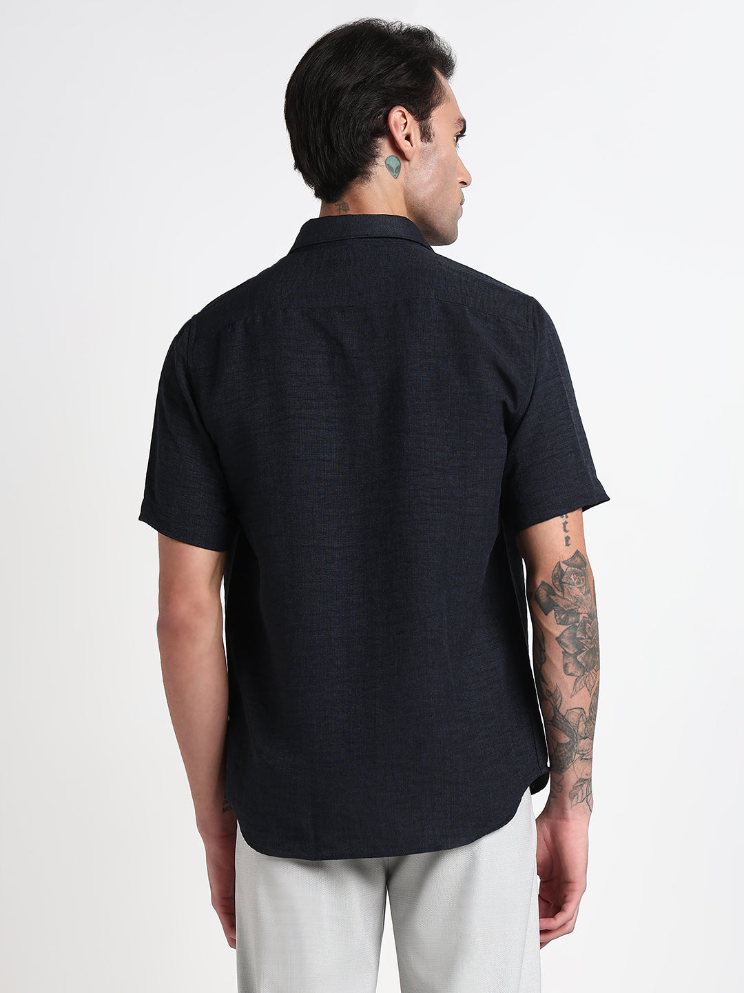 Men's Navy Blue Solid Slim Fit Chambray Shirt