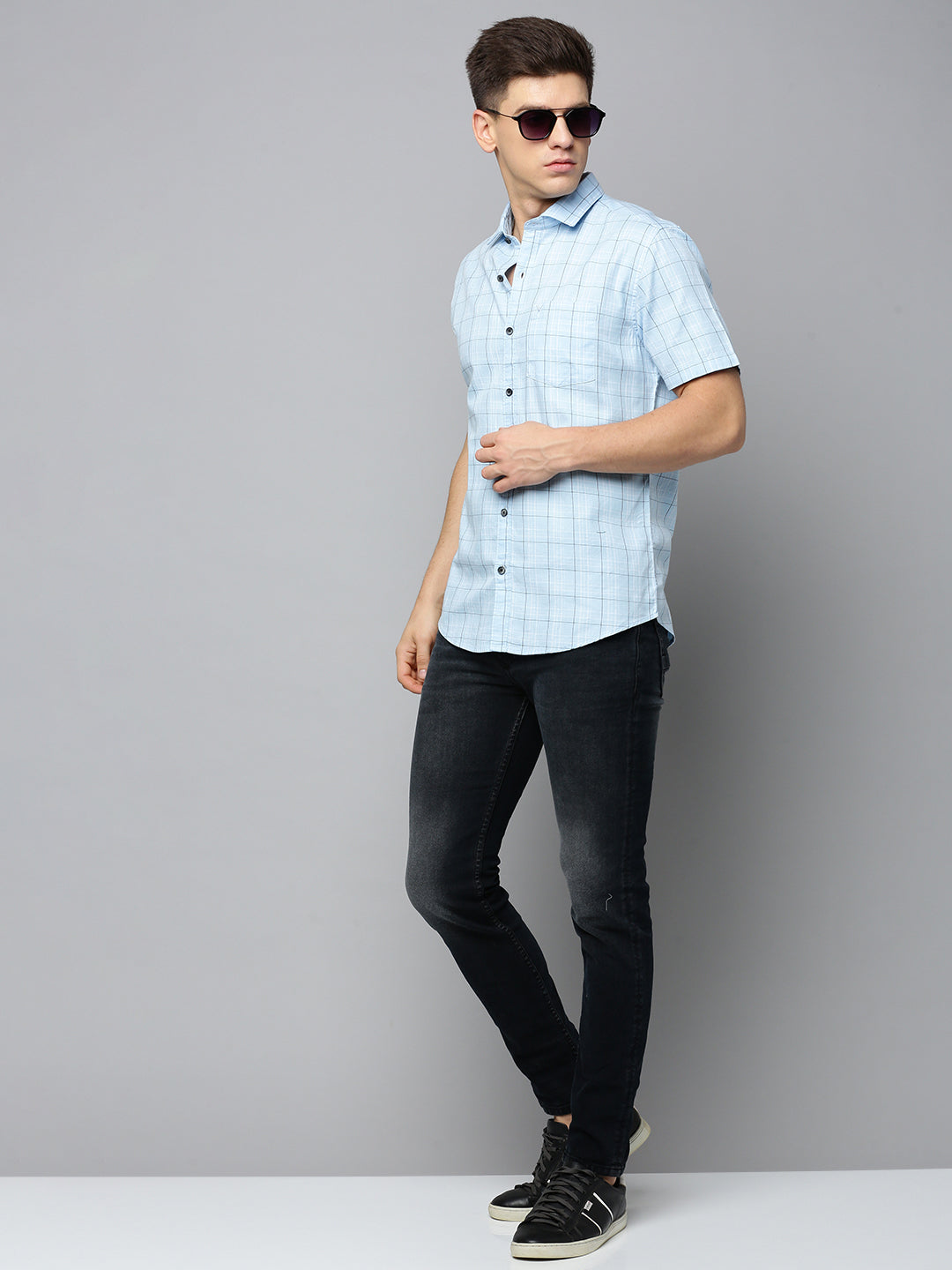 Men Spread Collar Checked Blue Shirt