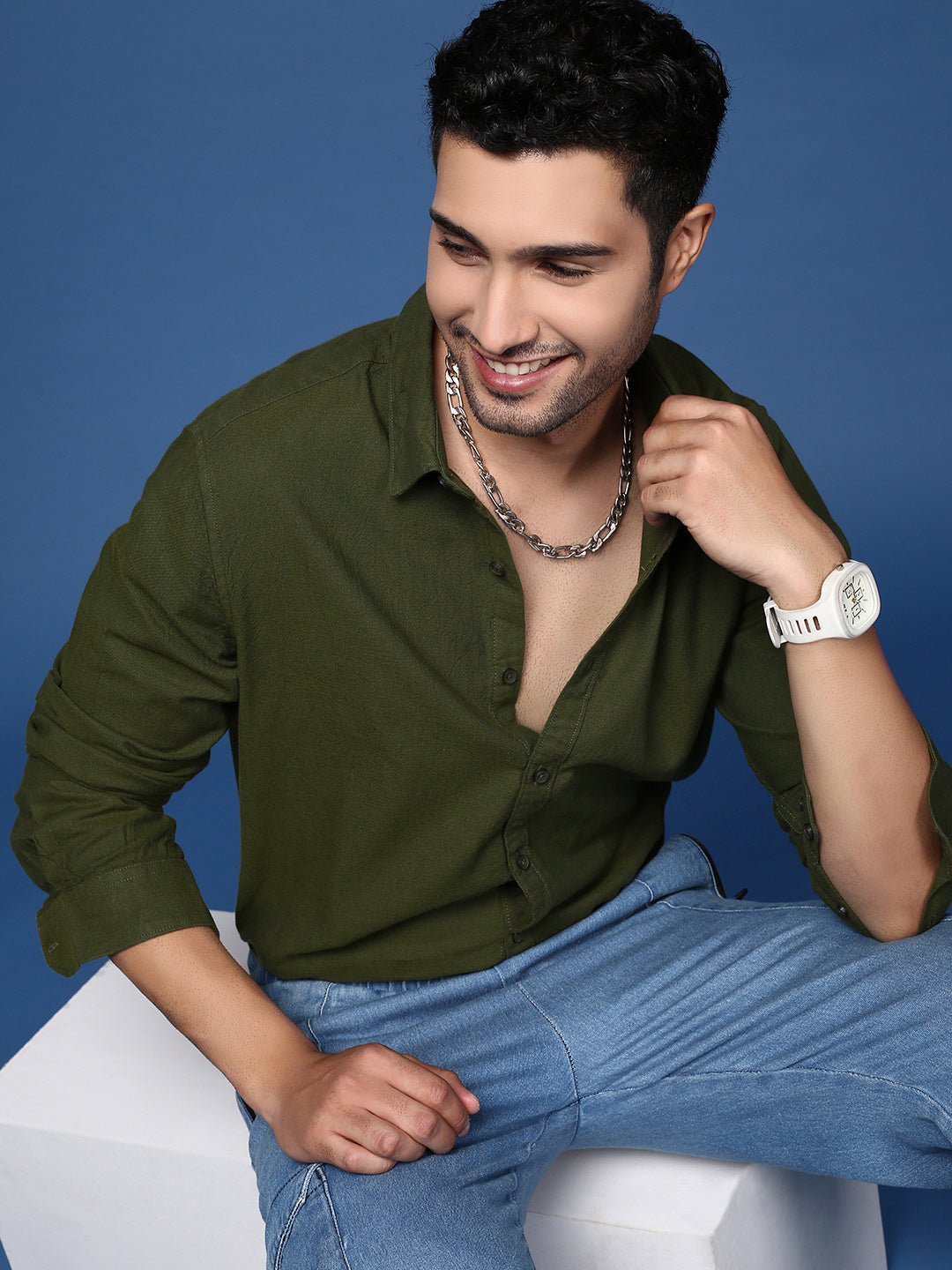 Men's Olive Standard Slim Fit Opaque Casual Shirt