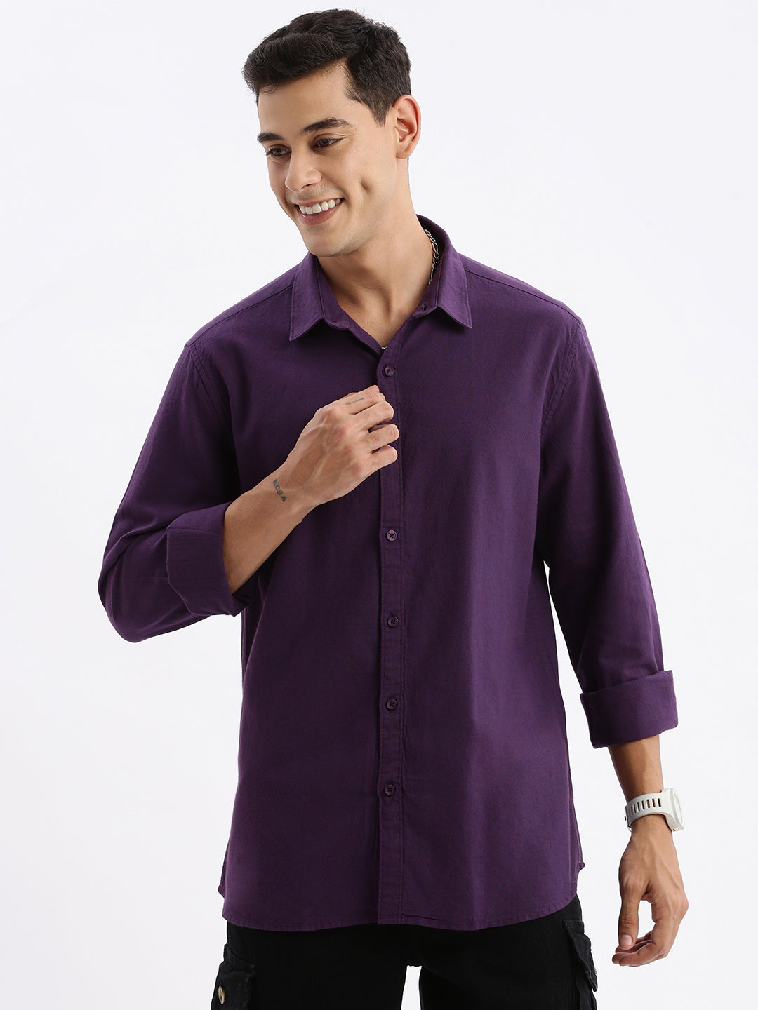 Men Spread Collar Solid Slim Fit Purple Shirt