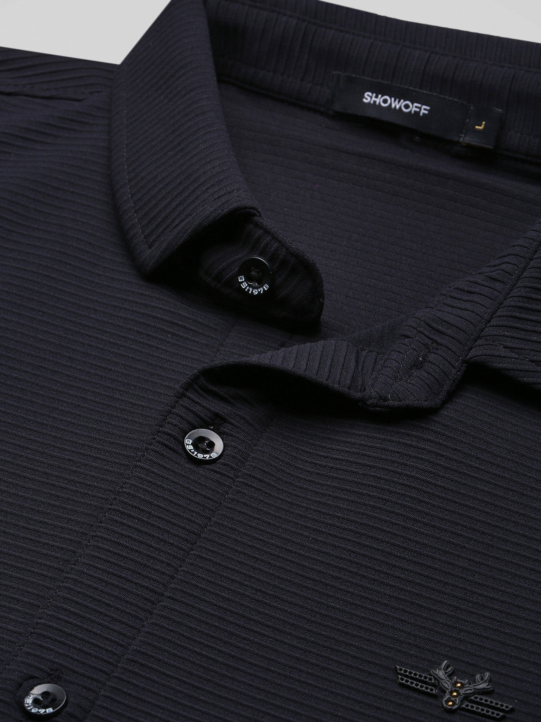 Men Black Solid Slim Fit Shirt