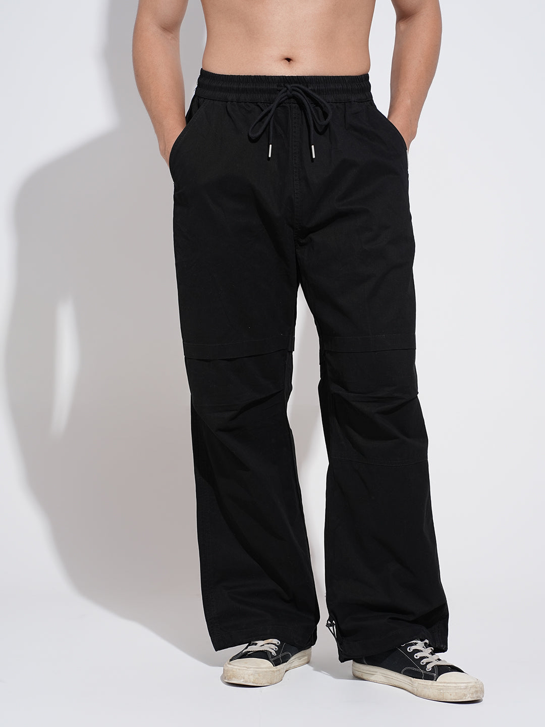 Men's Black Relaxed Fit Cargo Trousers