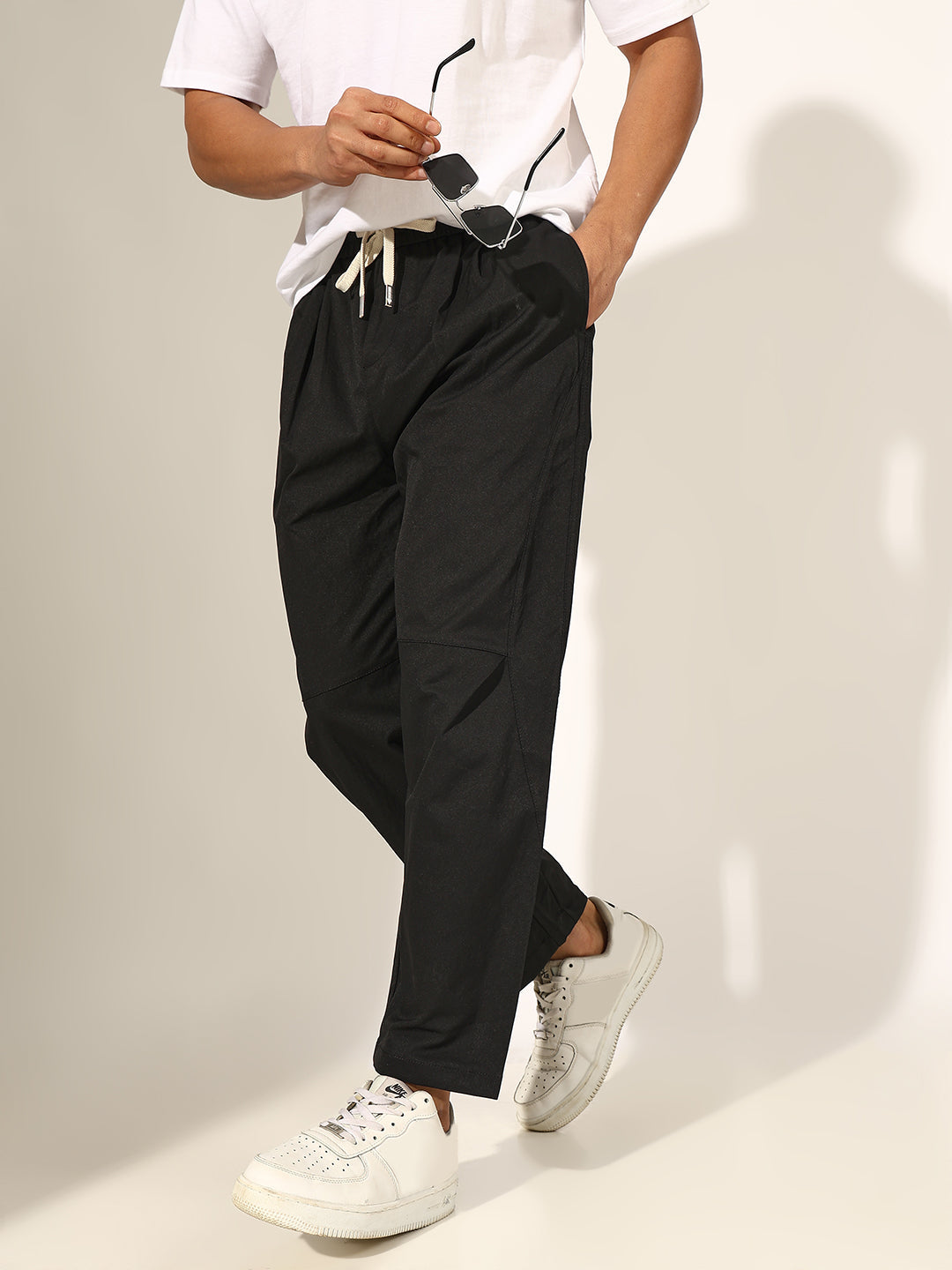 Men's Black Relaxed-Fit Korean Trouser